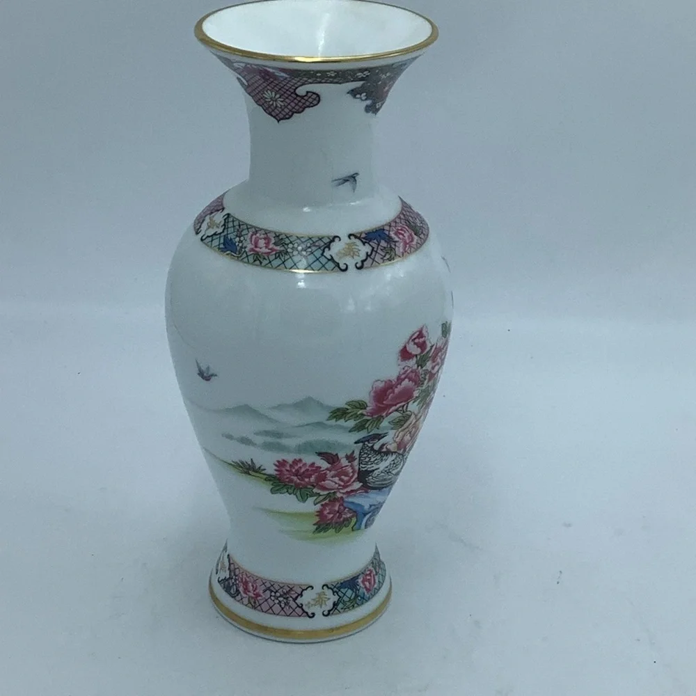 Lenox The Martha Washington Vase